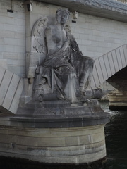 Statue