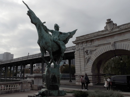 Statue