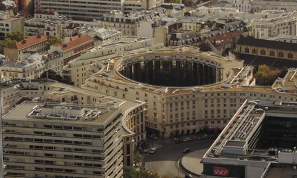 Round building