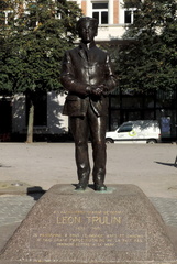 Statue