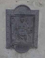 Plaque