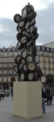 Clock sculpture