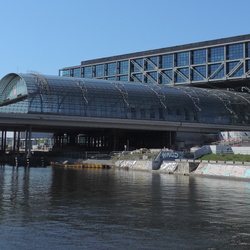 Hauptbahnhof and Invalidenpark