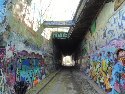 Tunnel