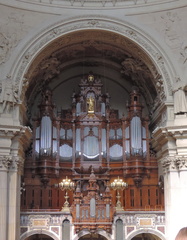 Organ pipes
