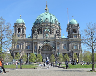 Dom