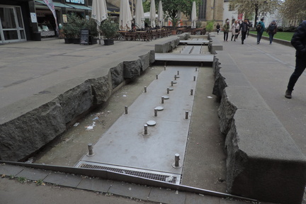 Dry water feature