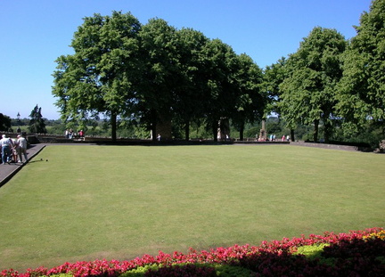 Bowling green