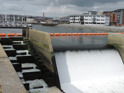 Weir