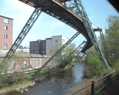 Schwebebahn