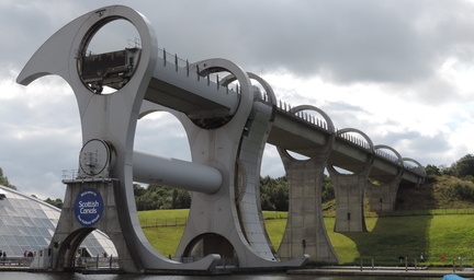 Wheel and aqueduct