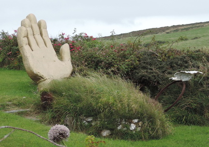 Giant hand