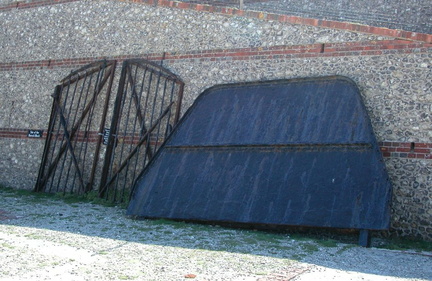 Gate