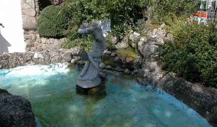Statue