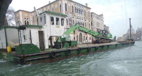 Barge