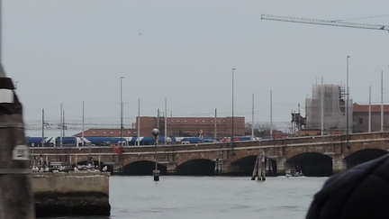 38-Train