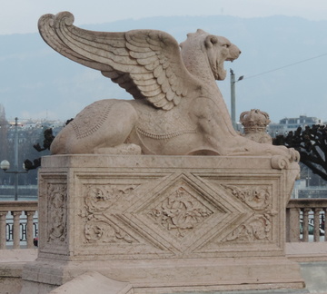 Statue