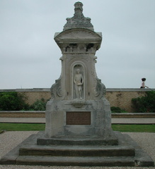 Statue
