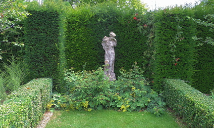 Statue