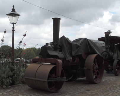 Steam roller