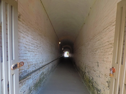 Tunnel