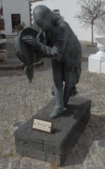 Statue