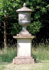 Urn