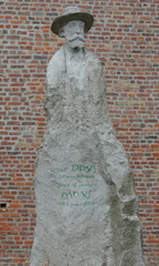Statue