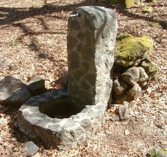 Drinking fountain