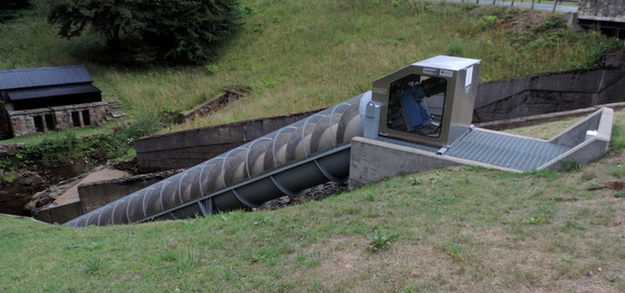 Archimedean screw