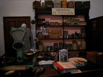 Shopping display