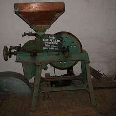 Oat roller