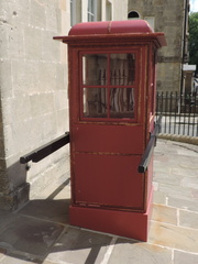Sedan chair