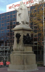 Statue