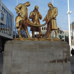 Statue