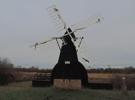 Wind pump