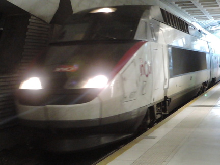 TGV arriving