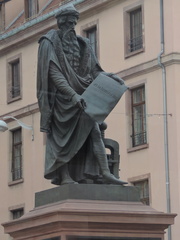 Statue