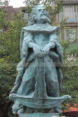 Statue