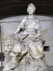 Statue