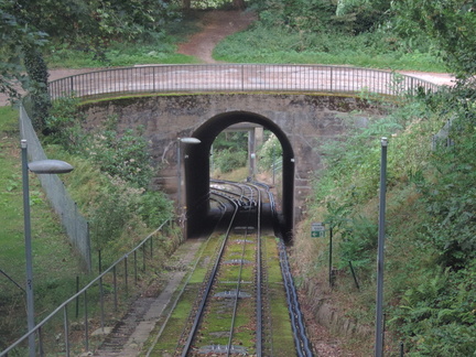 Tunnel