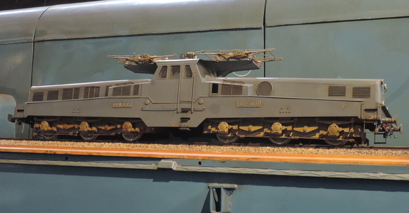 Model engine