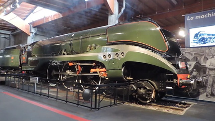 Engine moving