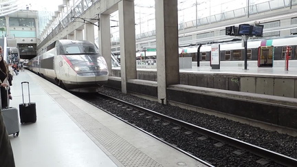 TGV arriving