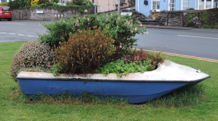 Flower boat