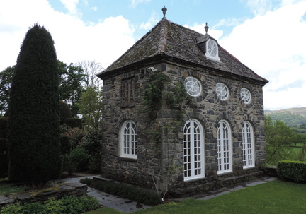 Summer house