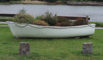 Flower boat