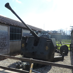 Anti-aircraft gun