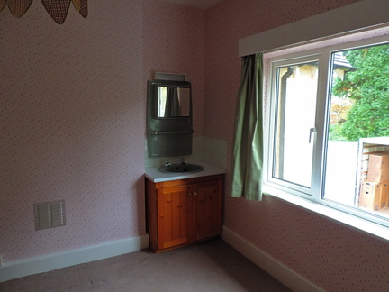 042-FrontBedroom