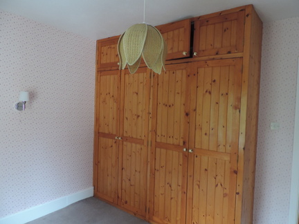 043-FrontBedroom